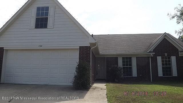 1st image of 104 Oakleigh Dr