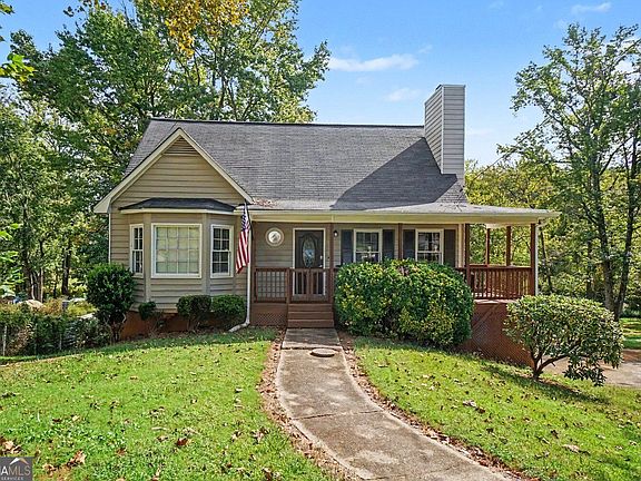 2nd image of 481 Don Cir SW