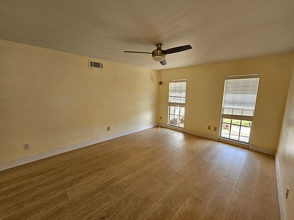 4th image of 5105 Peachgreen Ct
