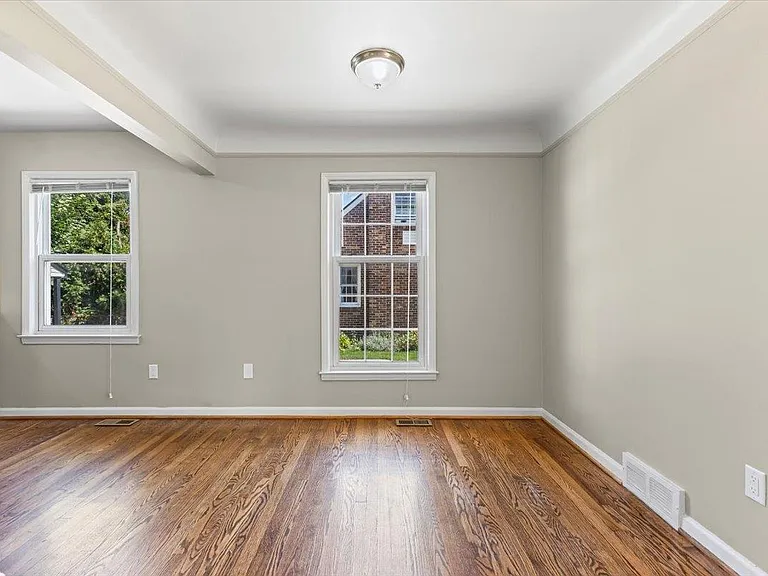 13710 Balfour St — Photo 4