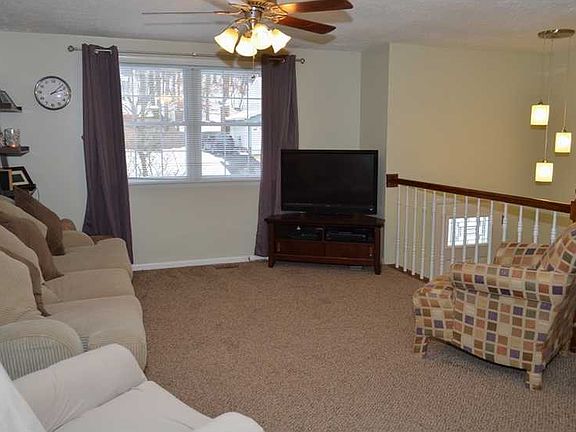 2nd image of 103 Valley Forge Dr
