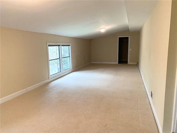5th image of 3362 Griffin Ter SE