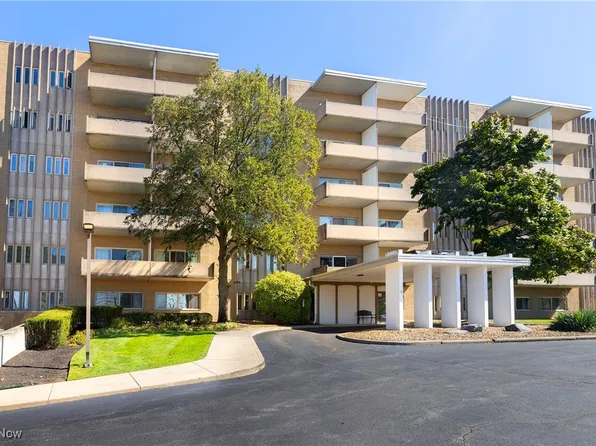 3167 Linden Rd APT 508, Rocky River, OH 44116