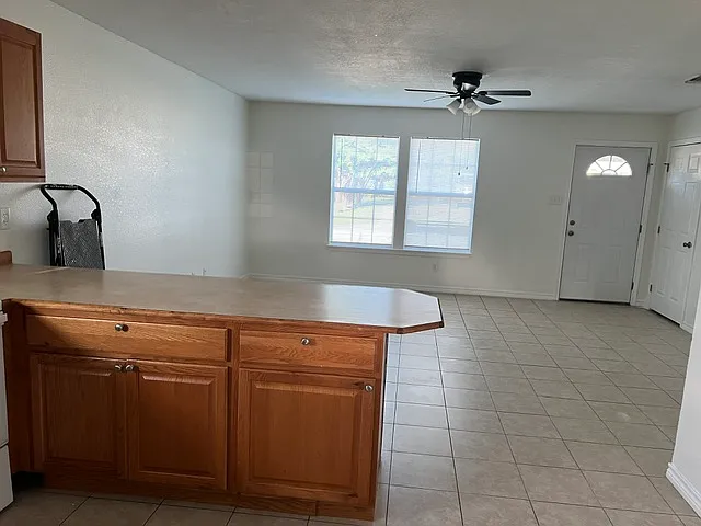245 Private Road 1724 — Photo 3