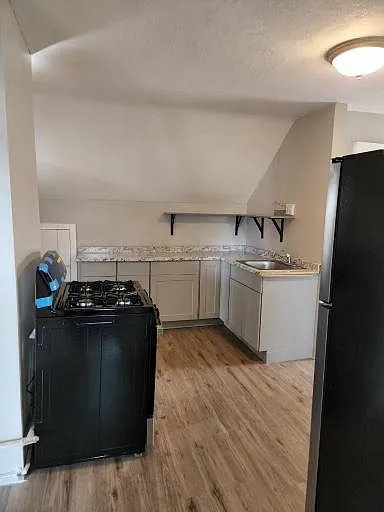 69 Burlington Ave #3 — Photo 6