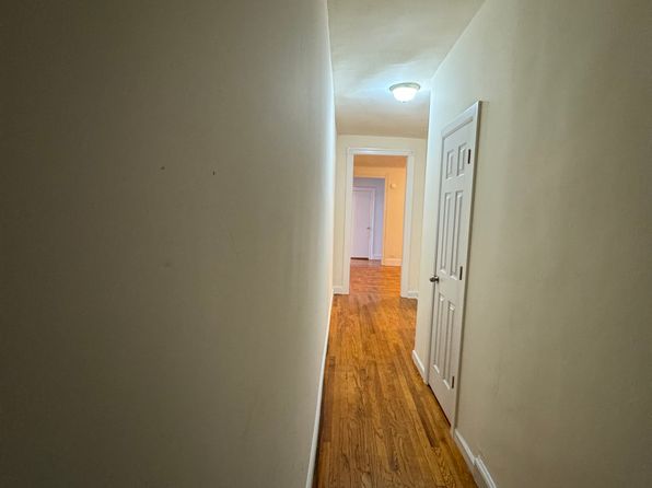 3164 Grand Concourse