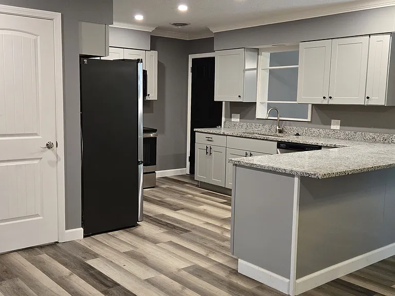 Dining area looking into kitchen & pantry