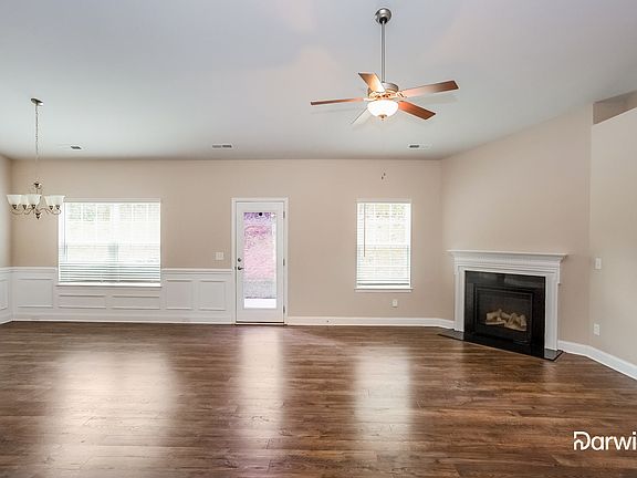 5th image of 124 Bunker Hill Ln