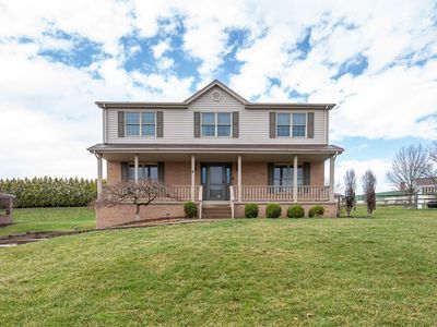 1032 Calmar Dr, Jeannette, PA, 15644