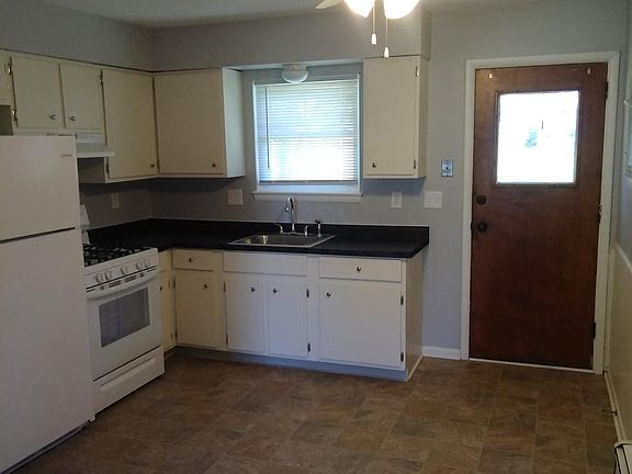 2nd image of 2308 West Blvd