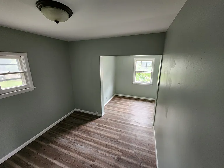1020 Queen St — Photo 6