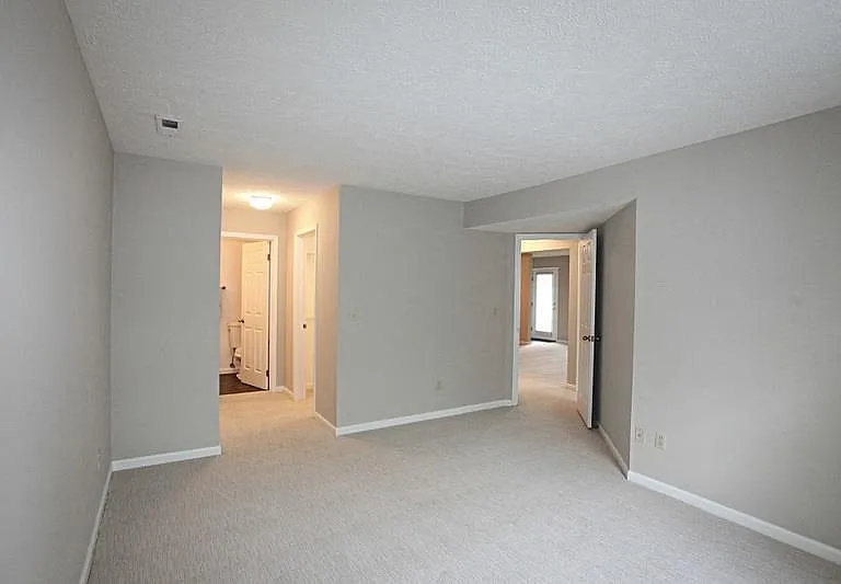 Winfield Commons — Photo 20