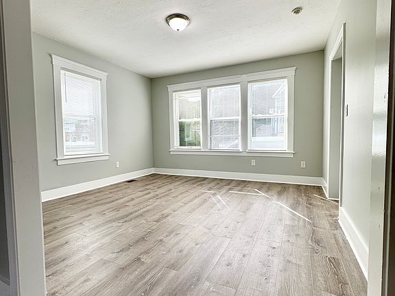4th image of 18 Lakewood St APT 3L