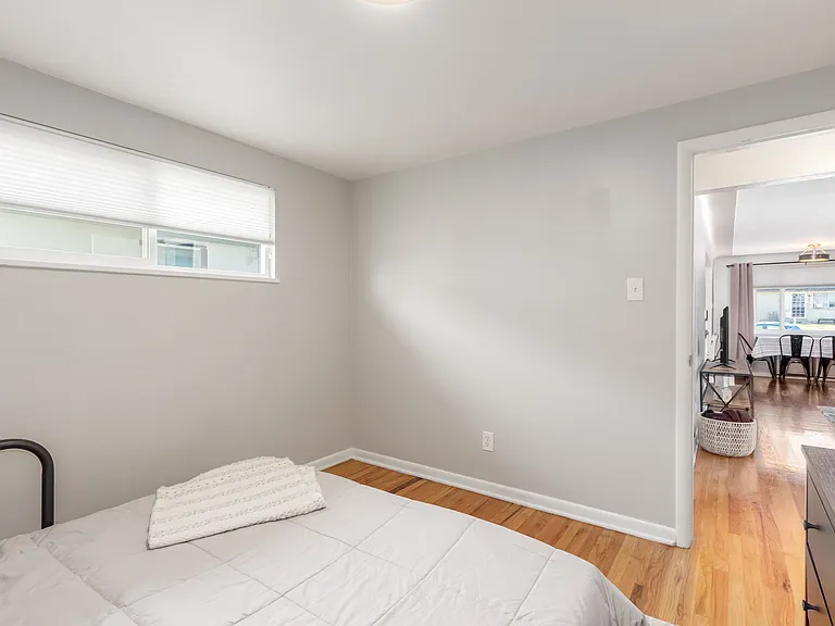 4855 W 11th Ave — Photo 8