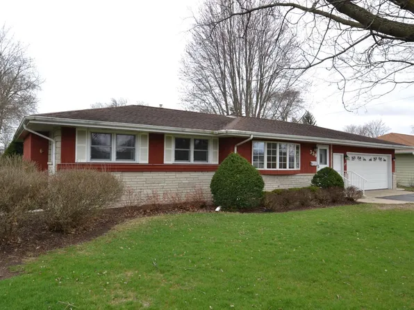 339 Roberts DRIVE, Mukwonago, WI 53149