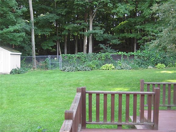3rd image of 16 Carol Dr