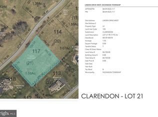 Linden Dr W, Carlisle, PA 17015
