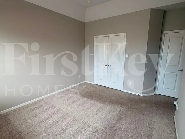 3209 Youngs Meadow Ln — Photo 5