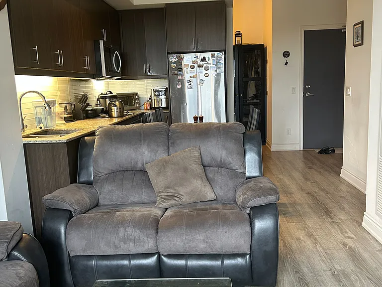 9618 Yonge St #1207 — Photo 9