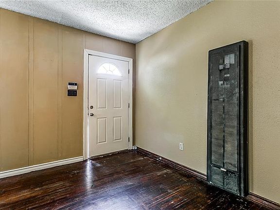 5th image of 9700 Santa Monica Dr