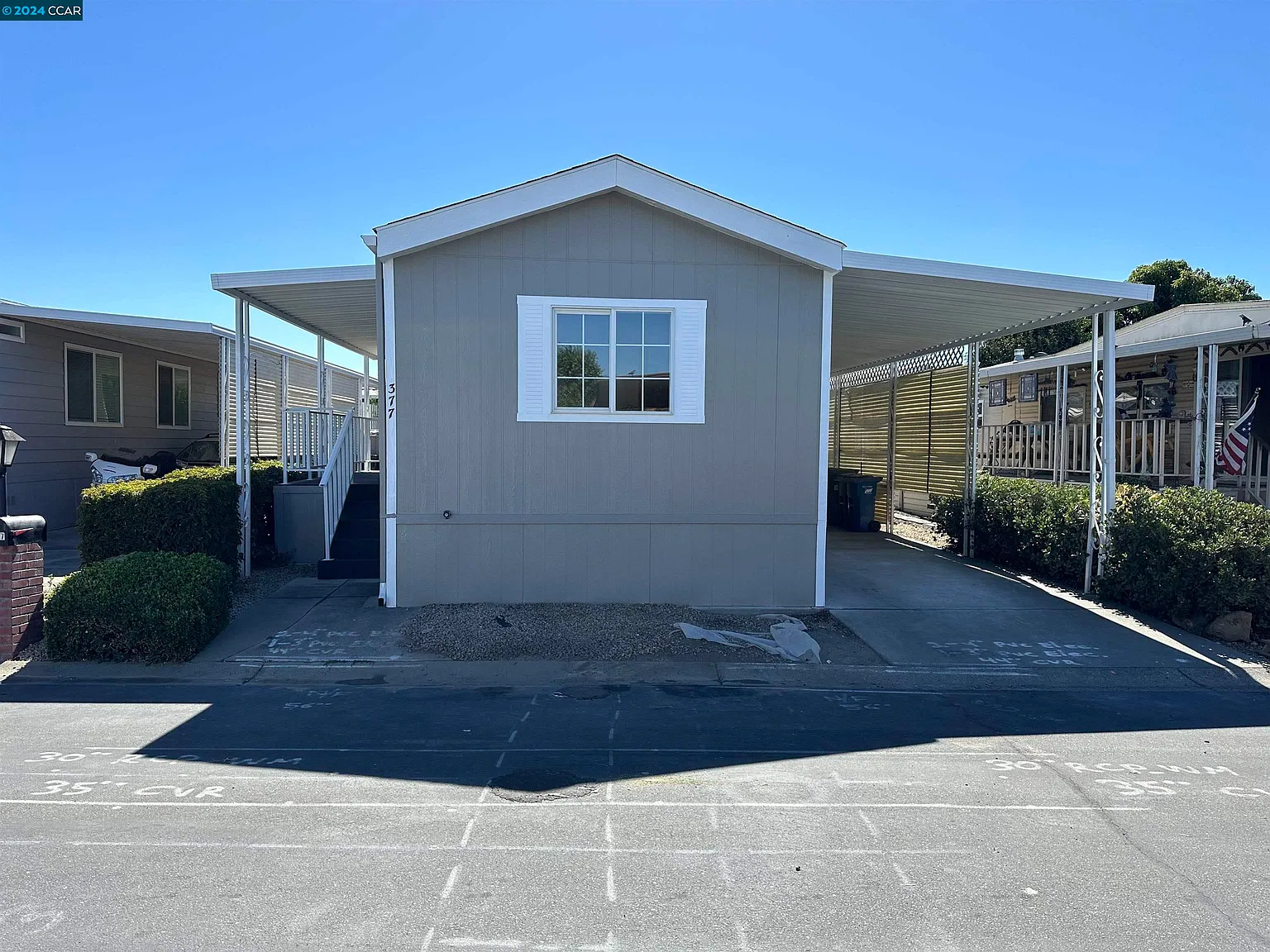 377 Avenida Flores #83 photo 1