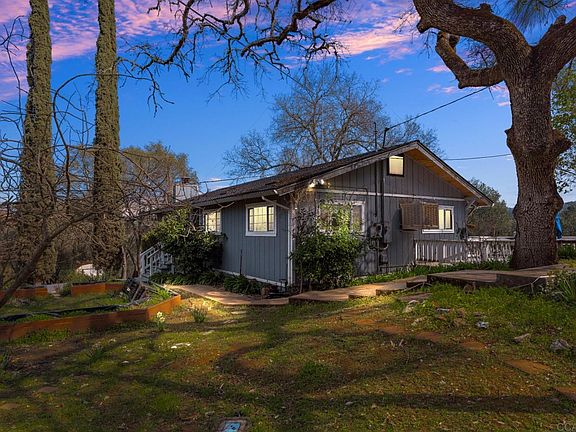 2nd image of 2656 Golden Gate Dr #1