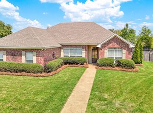 900 Glen Cv, Madison, MS 39110