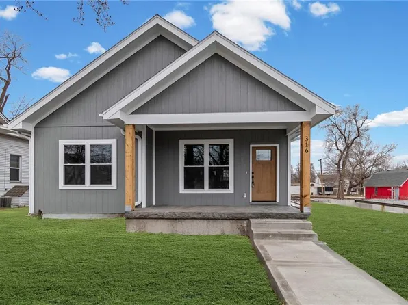 316 W 4th St, Cameron, MO 64429