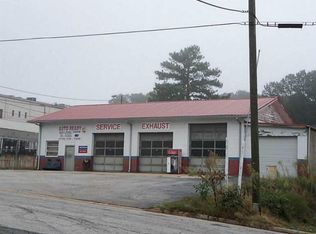 5751 Powell Dr, Mableton, GA 30126
