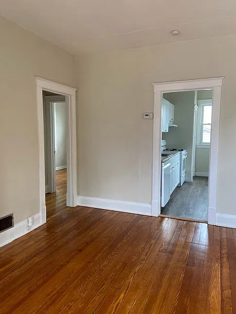 2 bed, 731 sqft, $1,550 — Photo 2