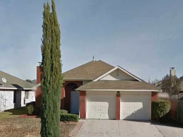 2114 Bay View Dr, Irving, TX 75060