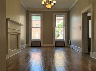 224 Lark St APT 1, Albany, NY 12210