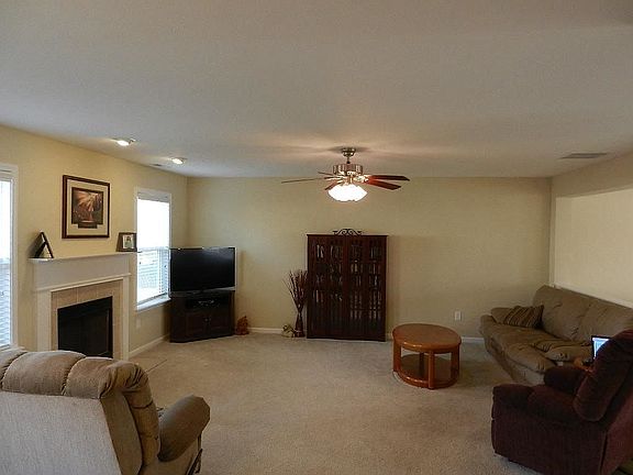 3rd image of 3684 S Glasgow Cir
