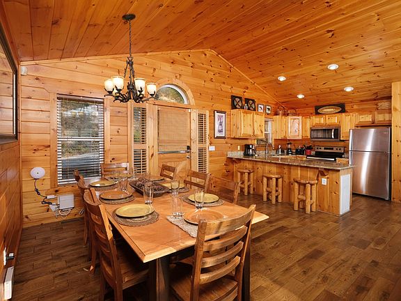 5th image of 501 Smoky View Ct