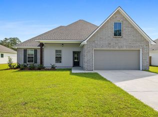 21425 Twin Lakes Blvd, Ponchatoula, LA 70454
