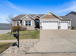 825 Liberty Creek Dr, Wentzville, MO 63385