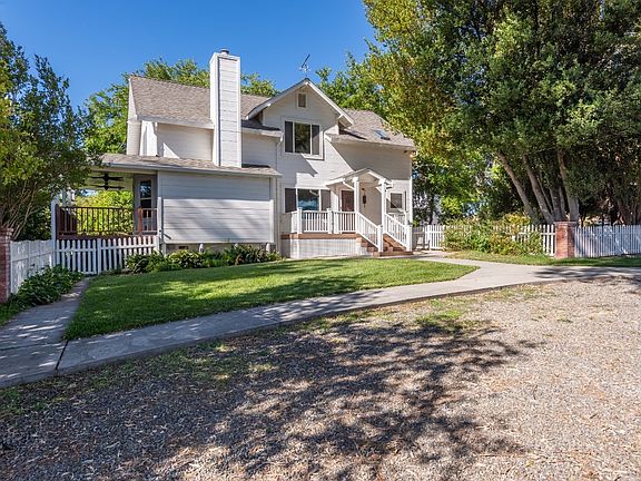 3rd image of 32620 County Road 13