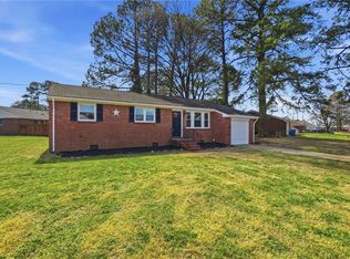 1512 Boxwood Dr, Chesapeake, VA 23323