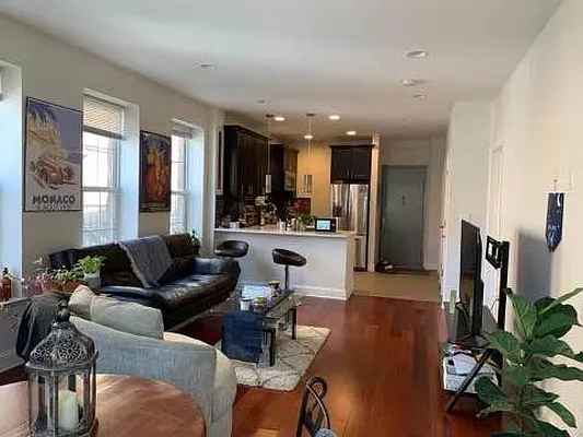 Rented by Voro New York | media 18