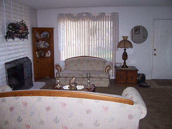 5th image of 1550 E Cherry Hill St