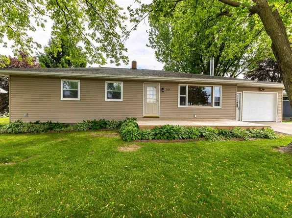 565 Pitt St, Platteville, WI 53818