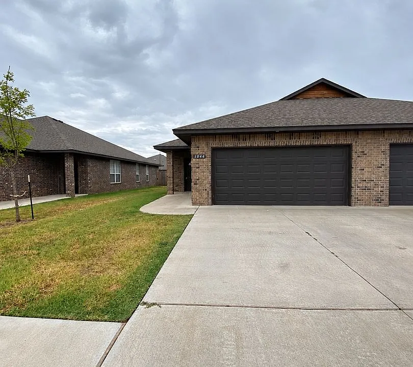 1844 Cypress Ln