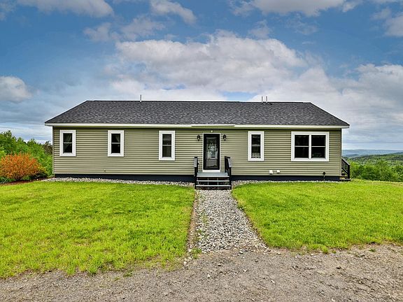 3rd image of 133 Rousseau Road
