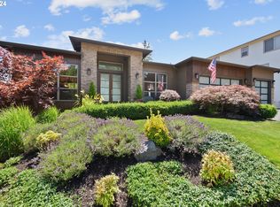 15748 SE Palermo Ave, Happy Valley, OR 97086