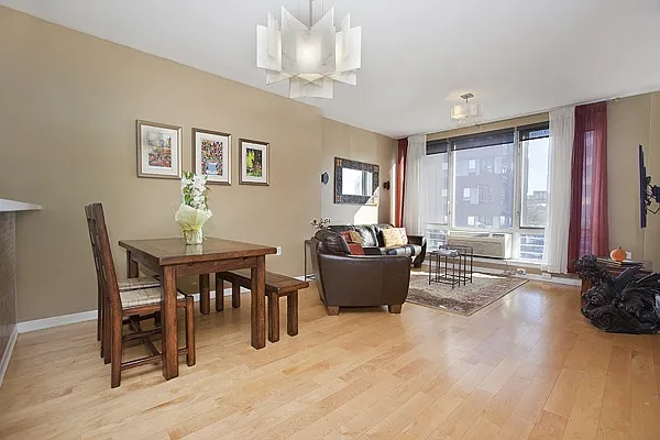 Sold by Nest Seekers International | media 26