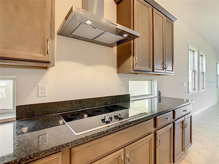 13899 Larkton Ln — Photo 53