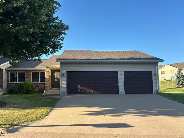 5225 Valley Forge Rd, Dubuque, IA 52002