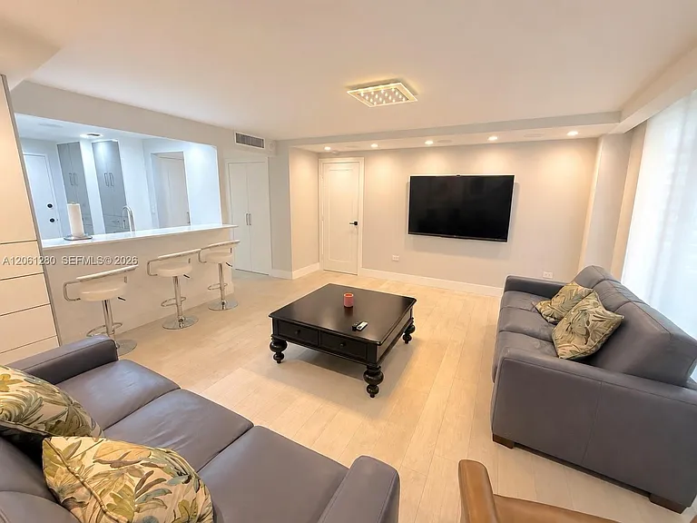 5555 Collins Ave #12C — Photo 4