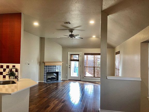 3rd image of 13217 Signature Blvd