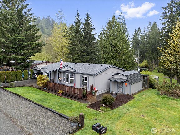 2nd image of 16400 Dogwood Lane